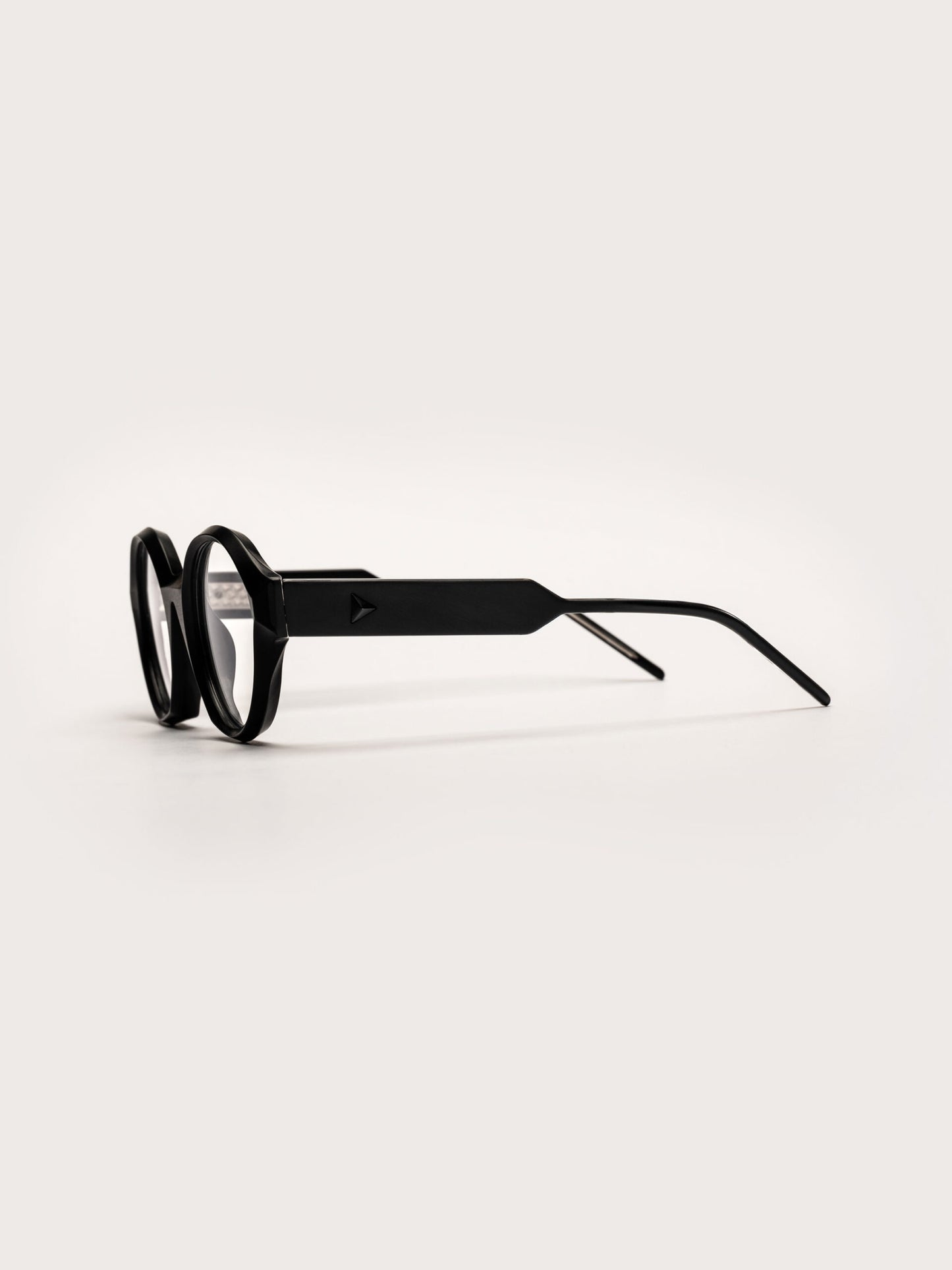 JUNO MATTEBLACK