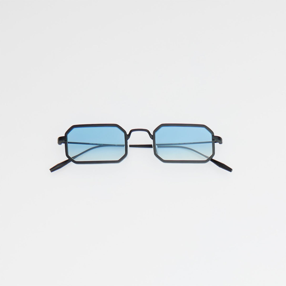 CARNABY 008