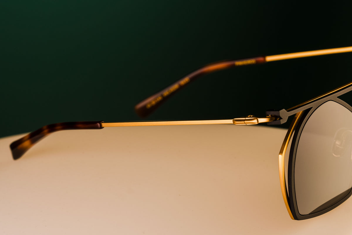 PINHEIROS Matte gold/ clip-on matte black